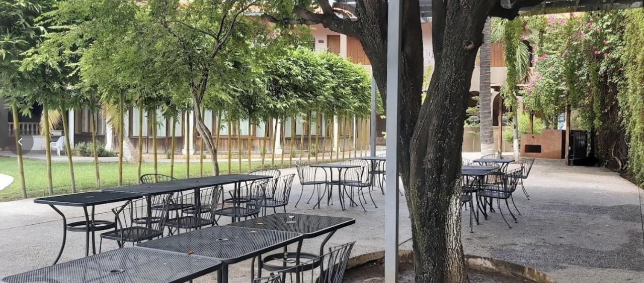 Hotel Camelinas Apatzingan de la Constitucion Bagian luar foto